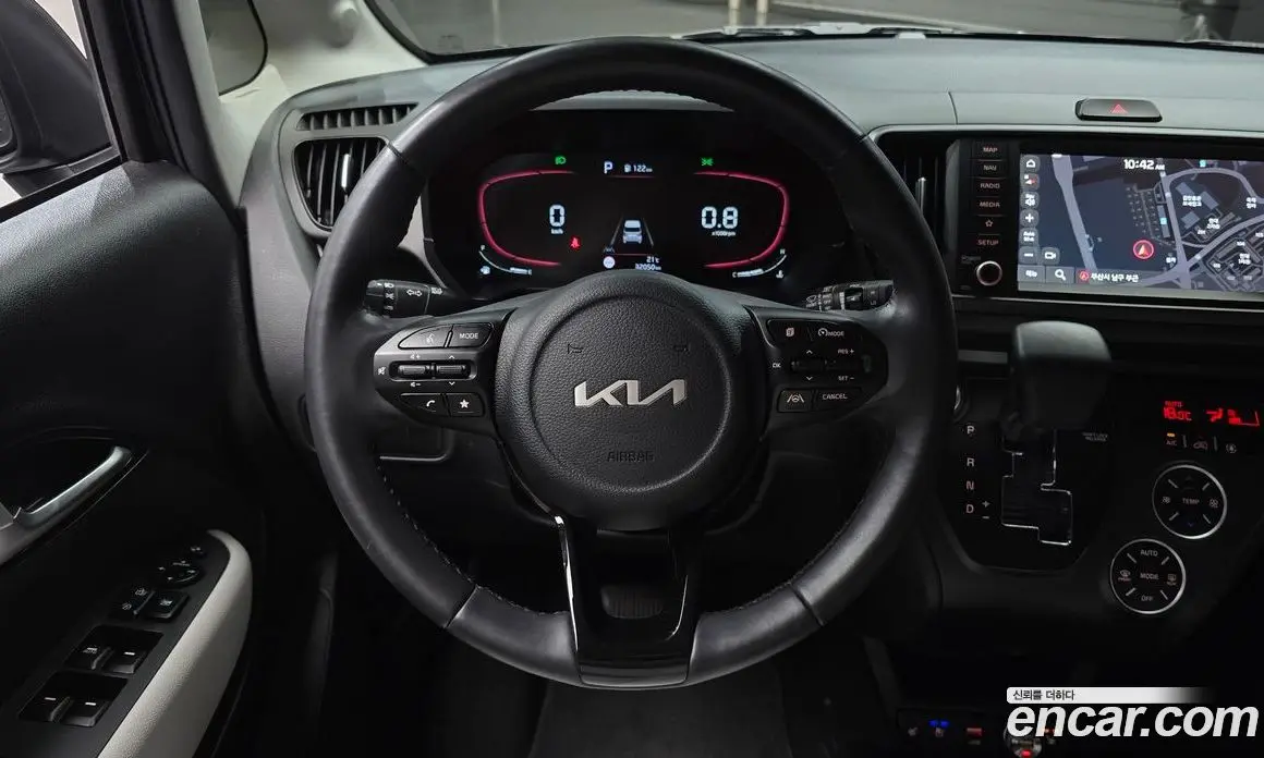 Kia Ray 2023 1.0 автомат (гидро), фото 12