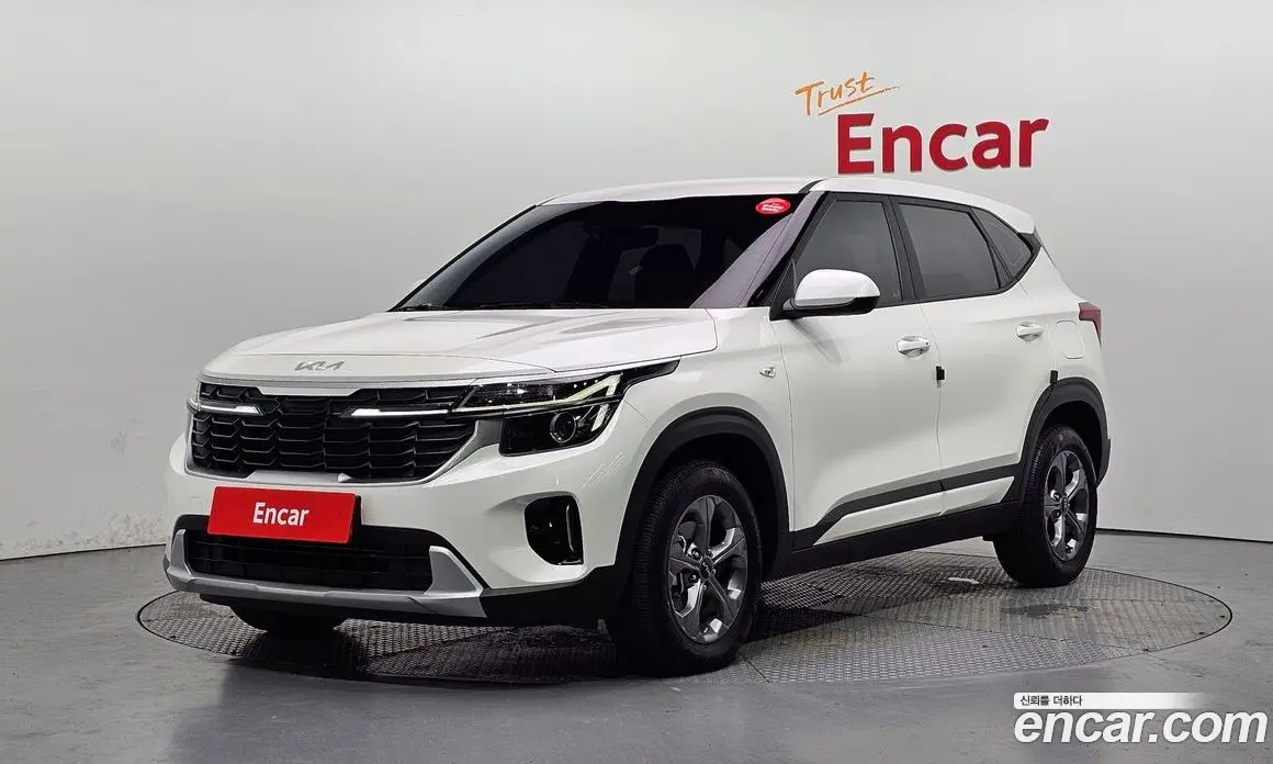 Kia Seltos 2023 2.0 автомат (гидро), фото 1