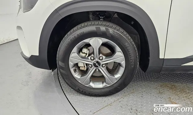 Kia Seltos 2023 2.0 автомат (гидро), миниатюра 5