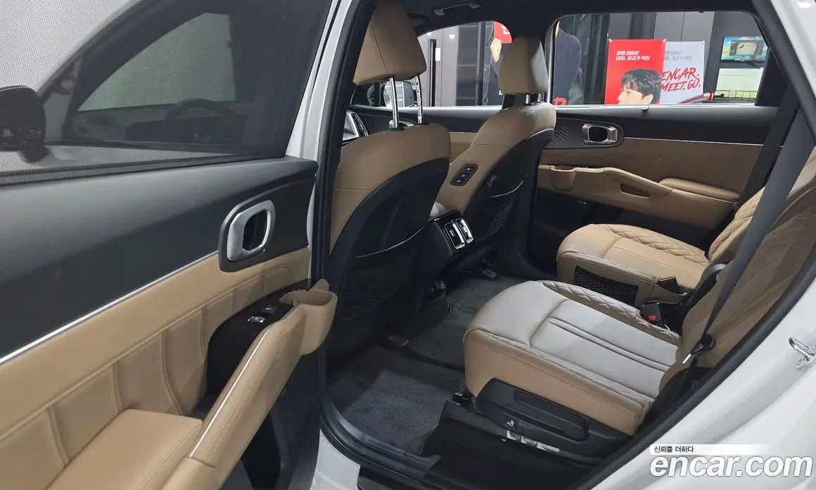 Kia Sorento 2024 1.6 автомат (гидро), фото 16 Kia Sorento 2024 1.6 автомат (гидро), фото 16