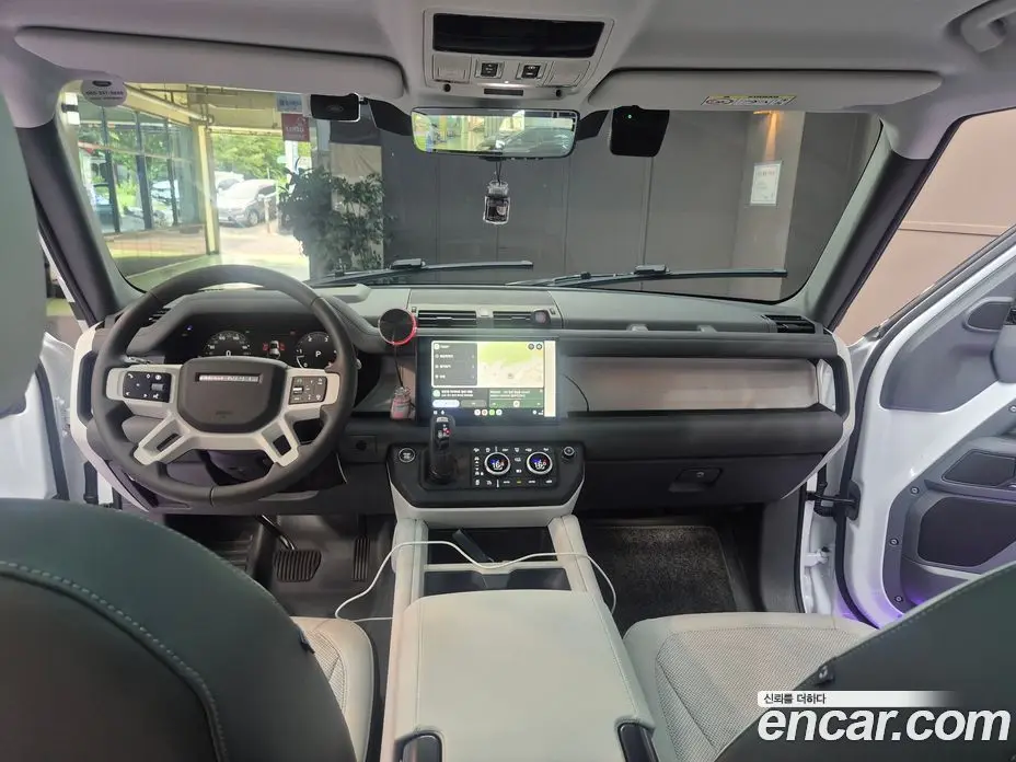 Land Rover Defender 2025 3.0 автомат (гидро), фото 15