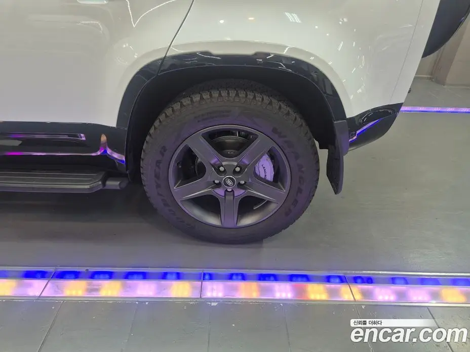 Land Rover Defender 2025 3.0 автомат (гидро), фото 20