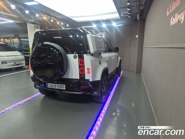 Land Rover Defender 2025 3.0 автомат (гидро), миниатюра 4