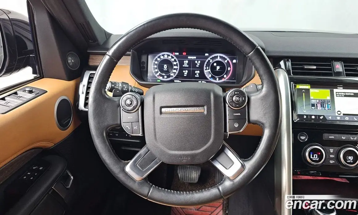 Land Rover Discovery 2018 3.0 автомат (гидро), фото 13