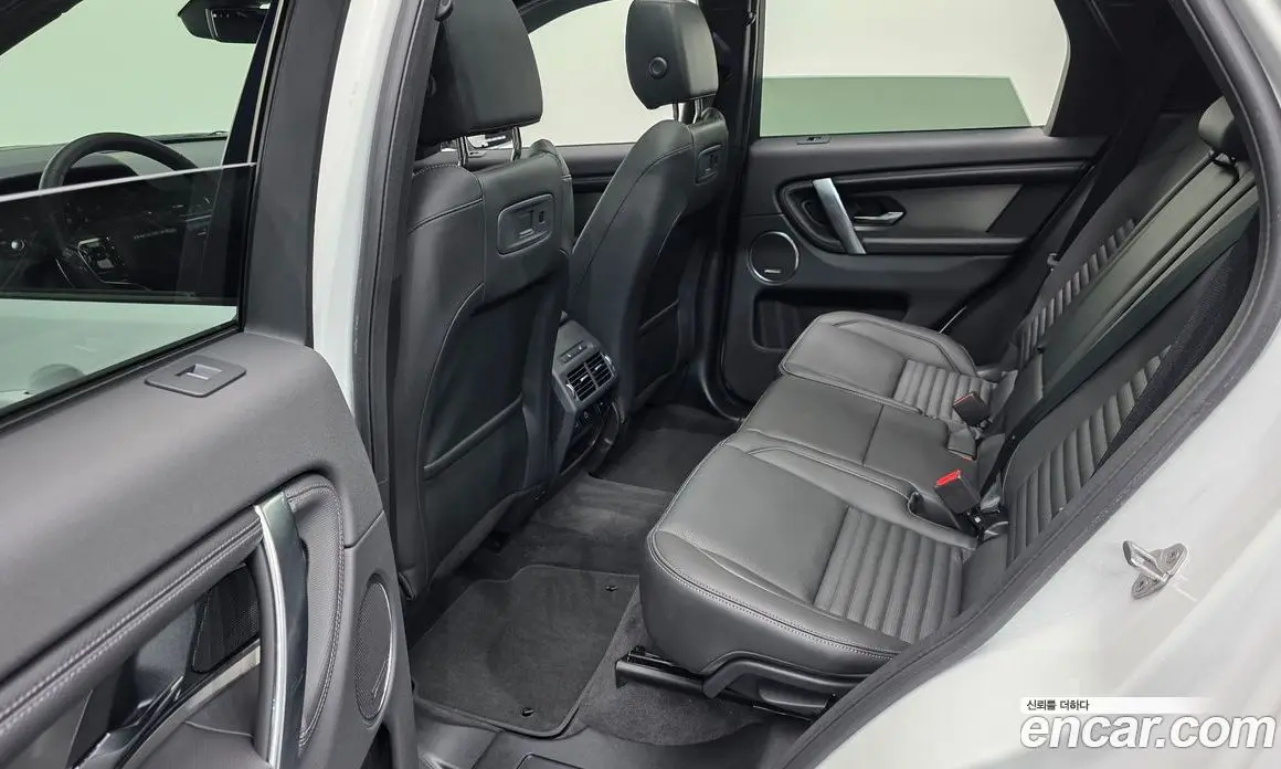 Land Rover Discovery Sport 2025 2.0 автомат (гидро), фото 12