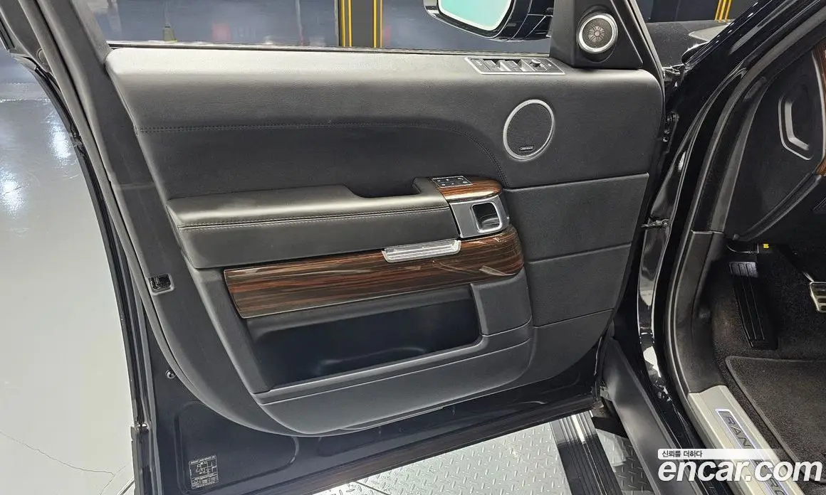 Land Rover Range Rover 2016 5.0 автомат (гидро), фото 13