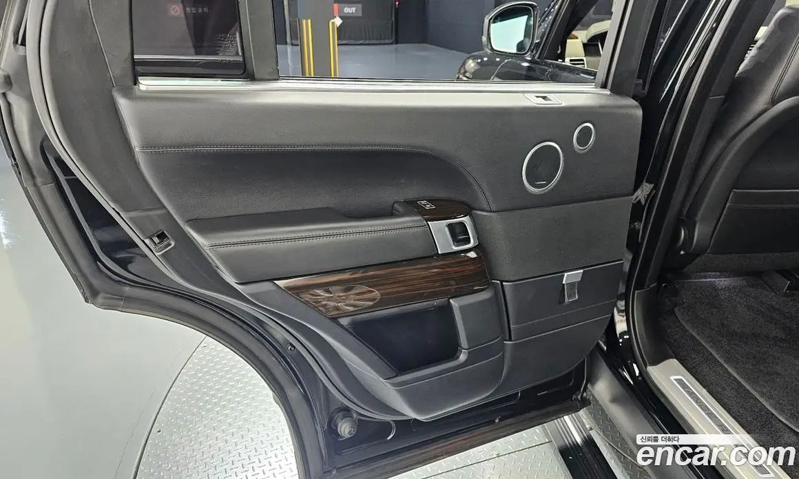Land Rover Range Rover 2016 5.0 автомат (гидро), фото 14