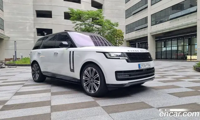 Land Rover Range Rover 2023 4.4 автомат (гидро), миниатюра 3