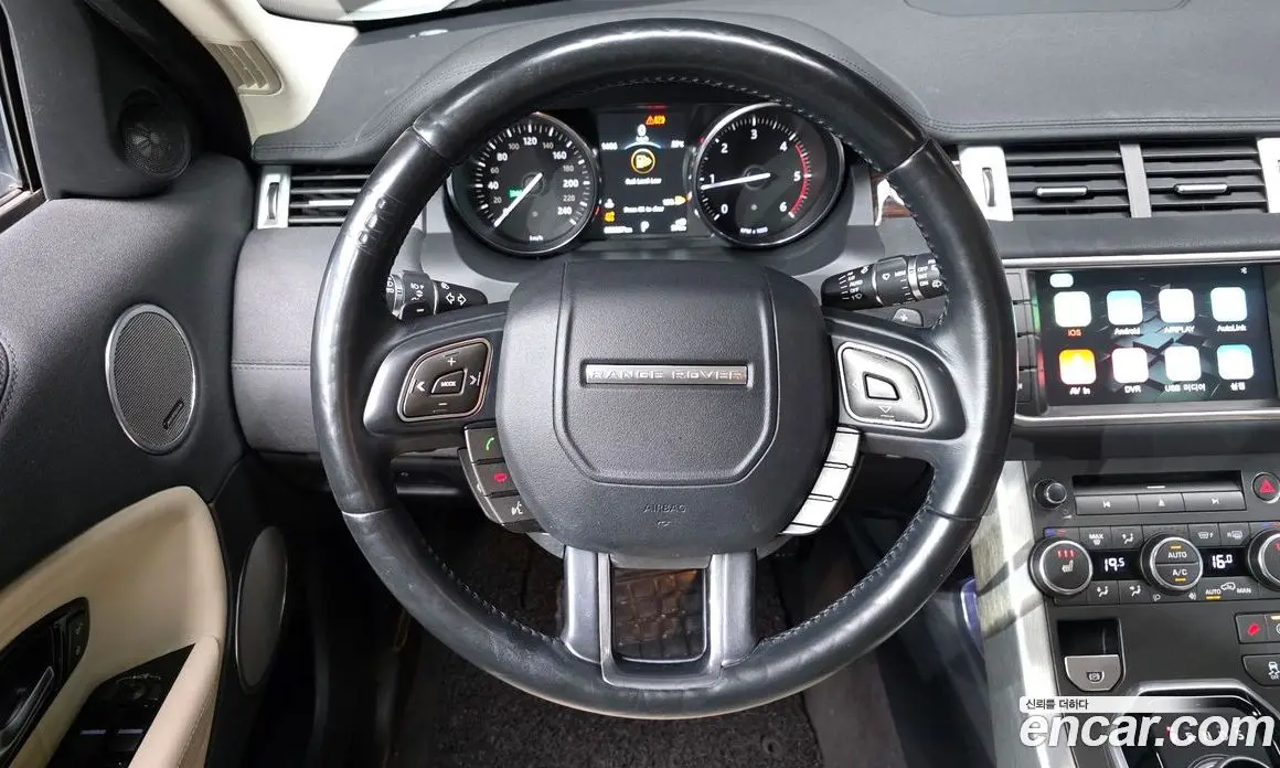 Land Rover Range Rover Evoque 2016 2.0 автомат (гидро), фото 13