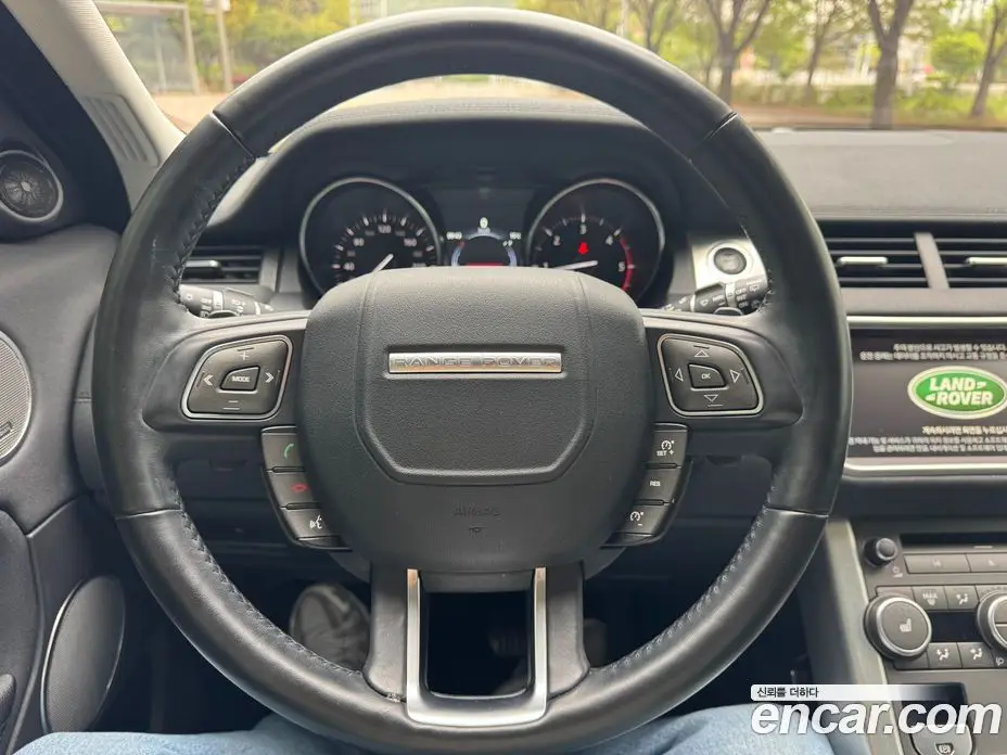 Land Rover Range Rover Evoque 2018 2.0 автомат (гидро), фото 14