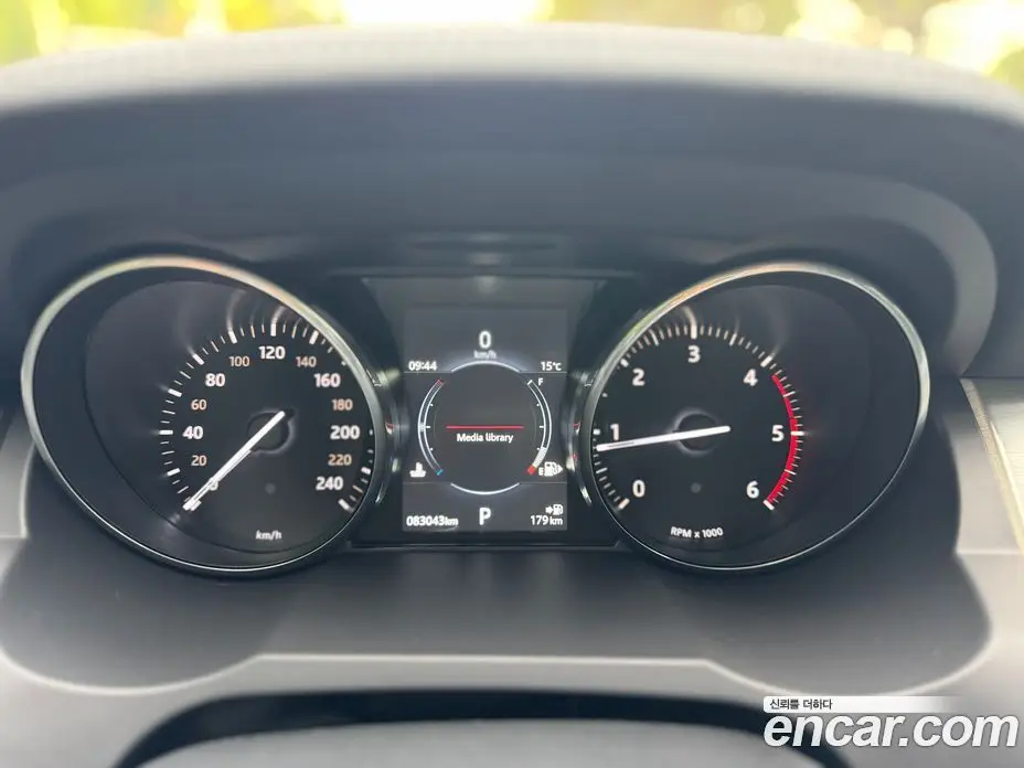 Land Rover Range Rover Evoque 2018 2.0 автомат (гидро), фото 15