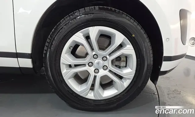 Land Rover Range Rover Evoque 2019 2.0 автомат (гидро), миниатюра 7