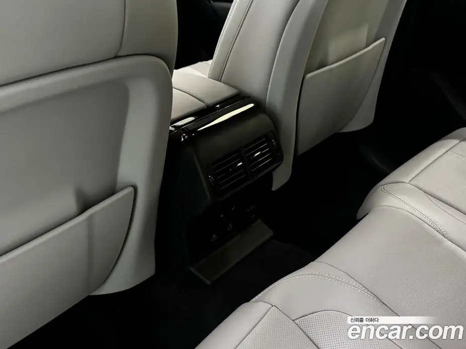 Land Rover Range Rover Velar 2026 2.0 автомат (гидро), фото 12