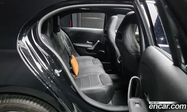 Mercedes-Benz A-Class 2019 2.0 автомат (гидро), миниатюра 12