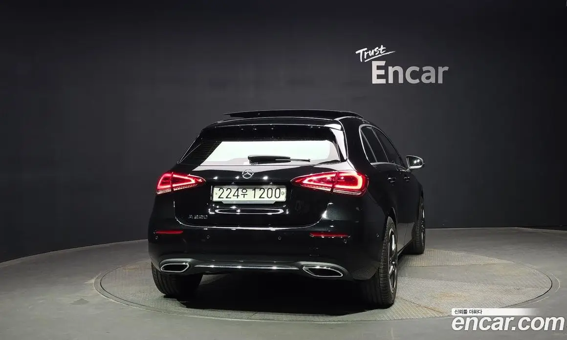 Mercedes-Benz A-Class 2019 2.0 автомат (гидро), фото 4
