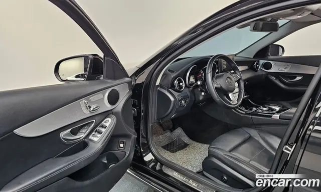 Mercedes-Benz C-Class 2016 2.0 автомат (гидро), миниатюра 10