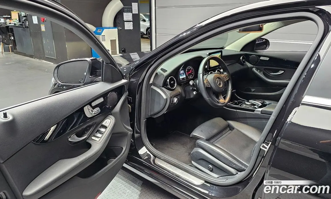 Mercedes-Benz C-Class 2016 2.0 автомат (гидро), фото 10