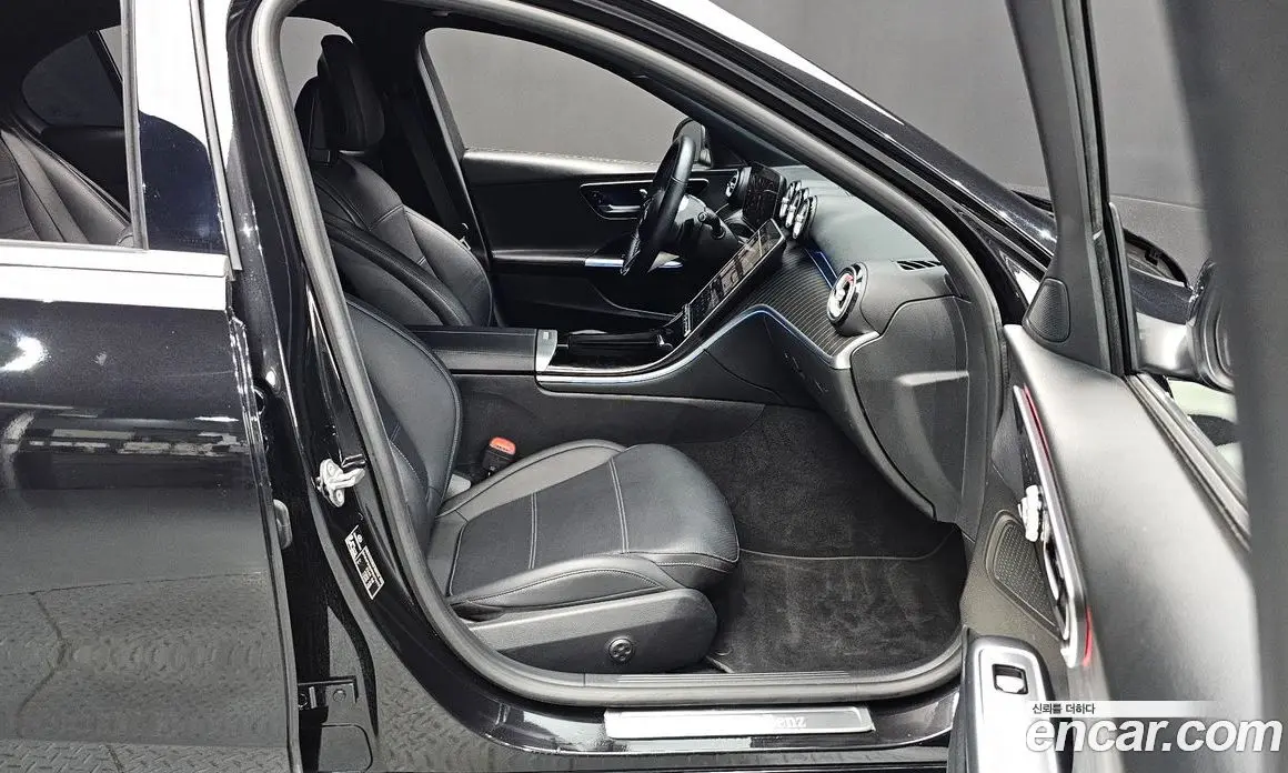 Mercedes-Benz C-Class 2022 2.0 автомат (гидро), фото 16