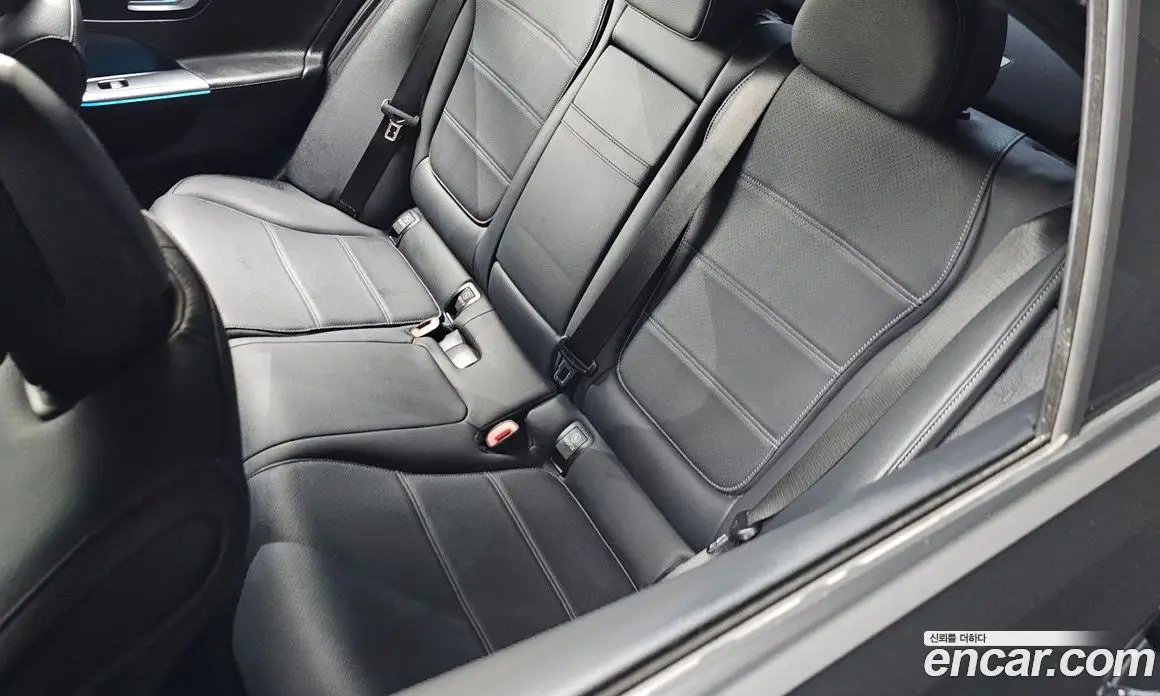 Mercedes-Benz C-Class 2022 2.0 автомат (гидро), фото 33