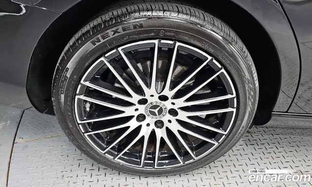 Mercedes-Benz C-Class 2022 2.0 автомат (гидро), миниатюра 5