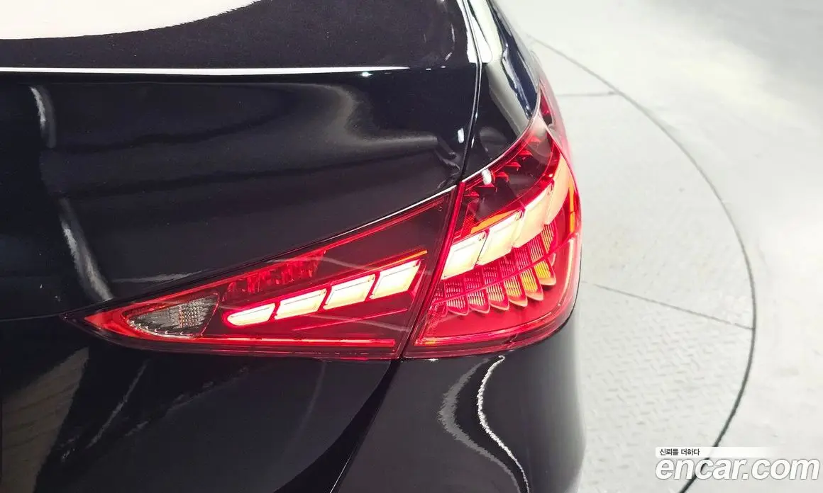 Mercedes-Benz C-Class 2022 2.0 автомат (гидро), фото 9