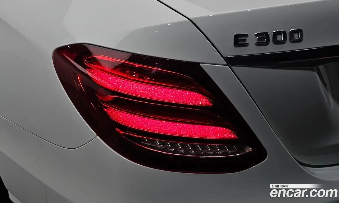Mercedes-Benz E-Class 2018 2.0 автомат (гидро), фото 9