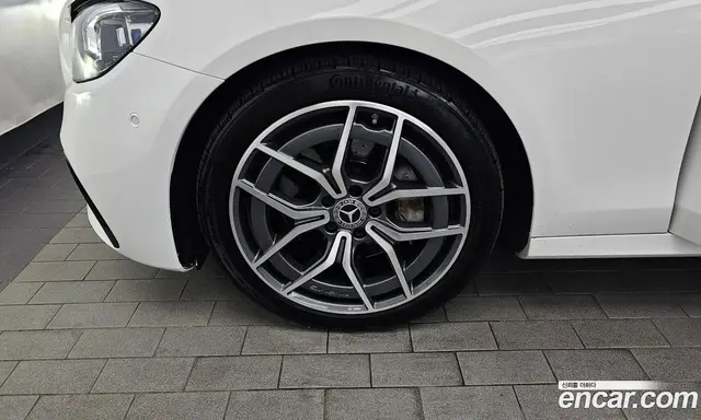 Mercedes-Benz E-Class 2020 1.9 автомат (гидро), миниатюра 5