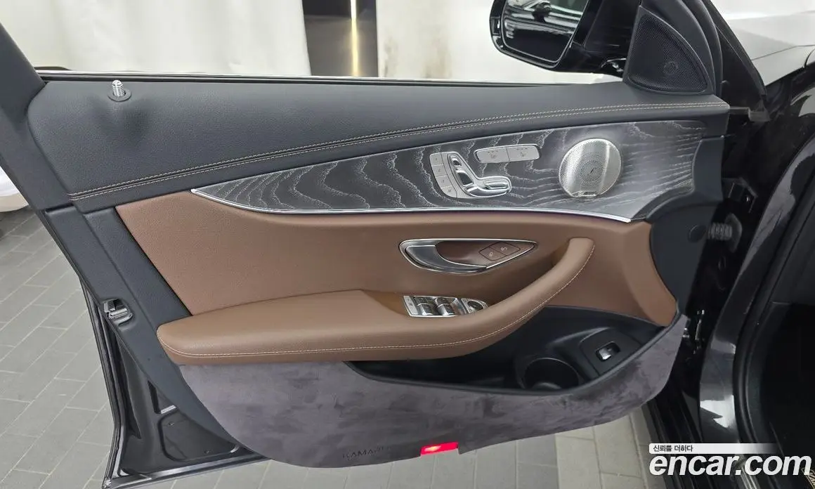 Mercedes-Benz E-Class 2022 2.0 автомат (гидро), фото 14