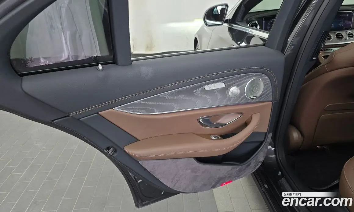 Mercedes-Benz E-Class 2022 2.0 автомат (гидро), фото 15