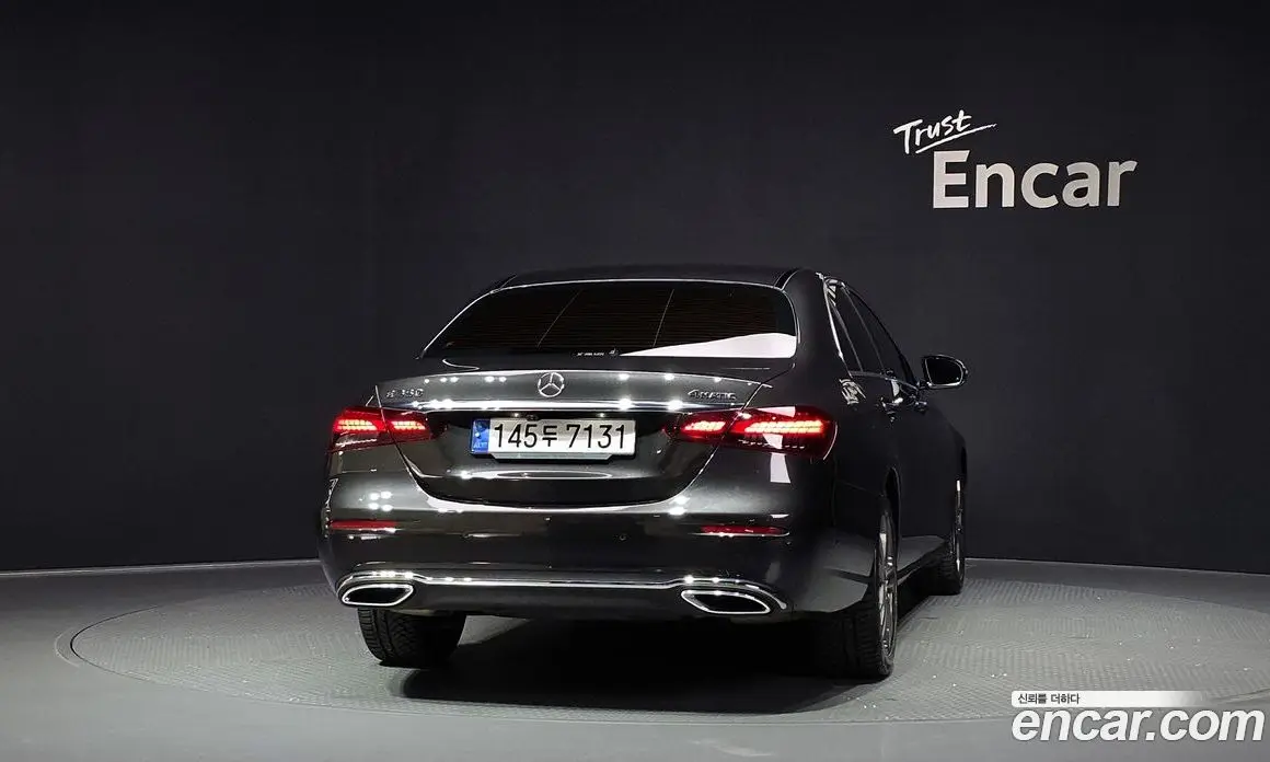 Mercedes-Benz E-Class 2022 2.0 автомат (гидро), фото 4