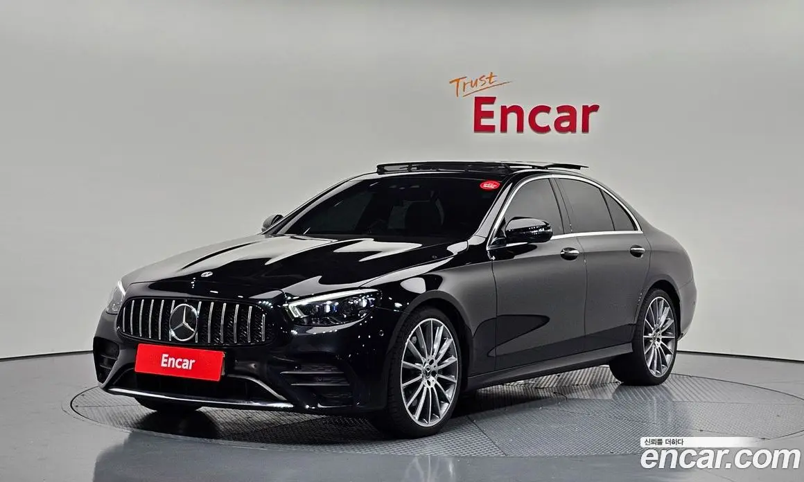 Mercedes-Benz E-Class 2022 2.0 автомат (гидро), фото 1