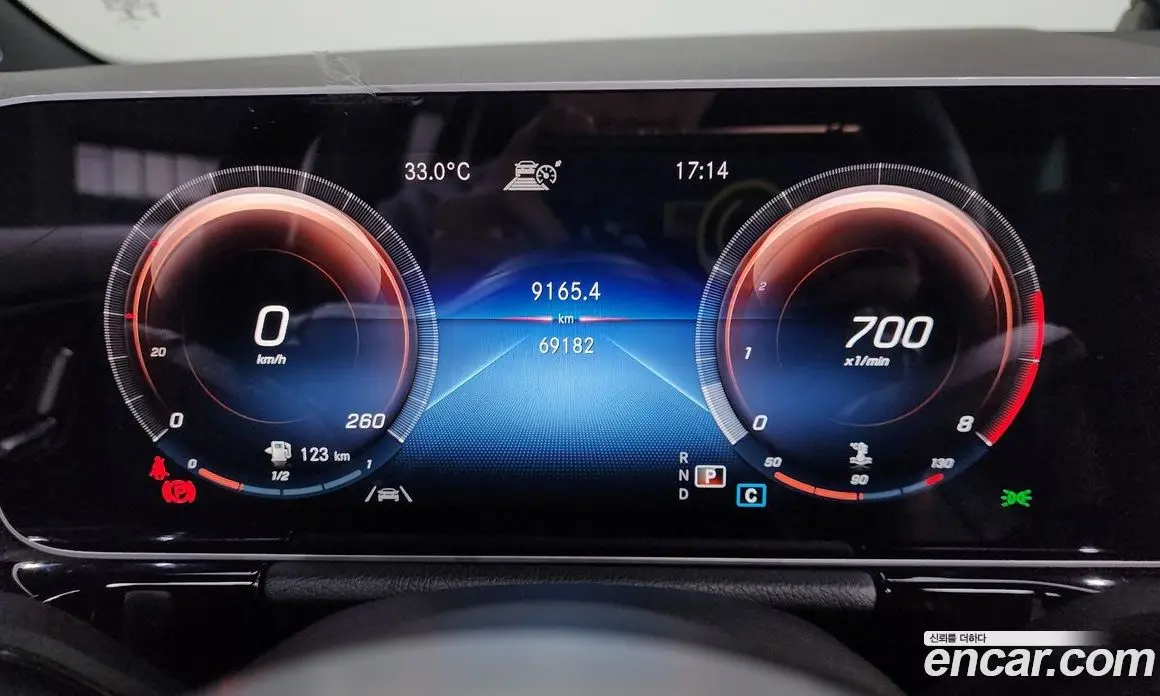 Mercedes-Benz GLA-Class 2020 2.0 автомат (гидро), фото 11