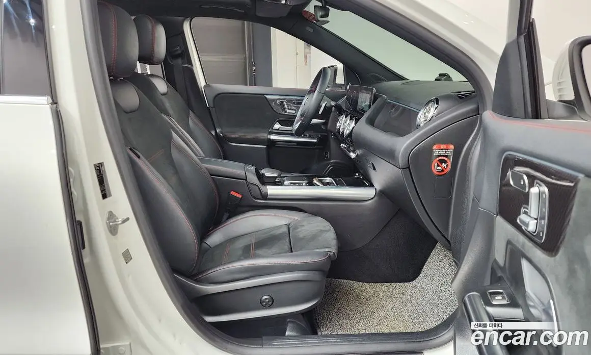 Mercedes-Benz GLA-Class 2020 2.0 автомат (гидро), фото 16