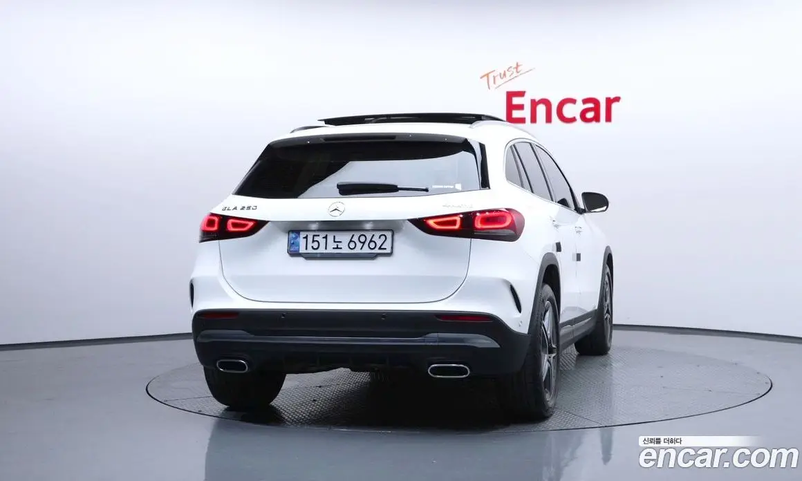 Mercedes-Benz GLA-Class 2020 2.0 автомат (гидро), фото 4
