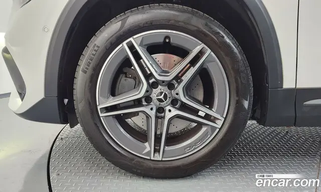 Mercedes-Benz GLA-Class 2020 2.0 автомат (гидро), миниатюра 5