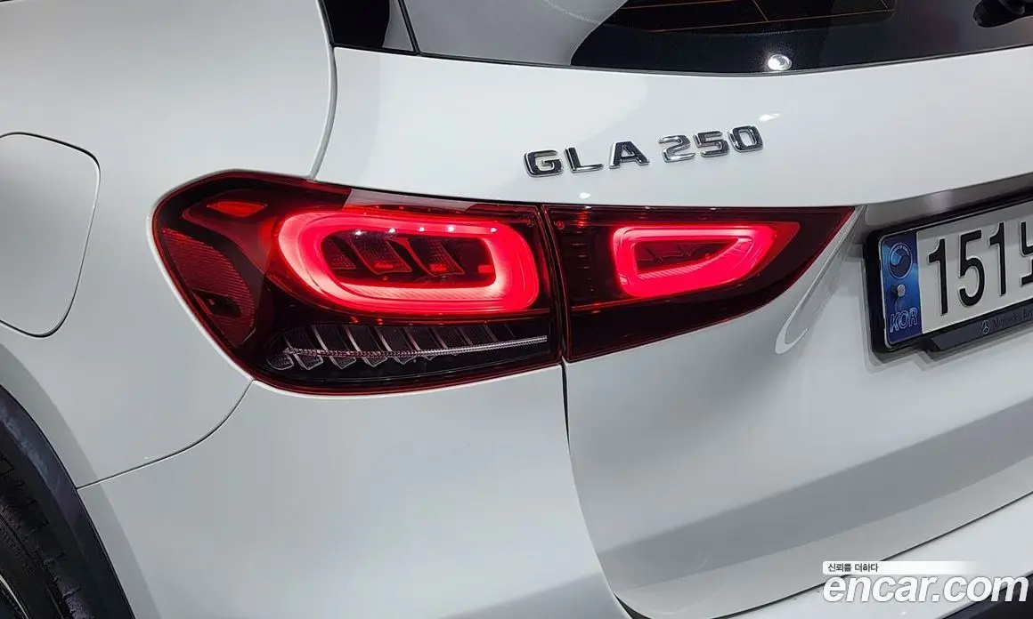 Mercedes-Benz GLA-Class 2020 2.0 автомат (гидро), фото 9
