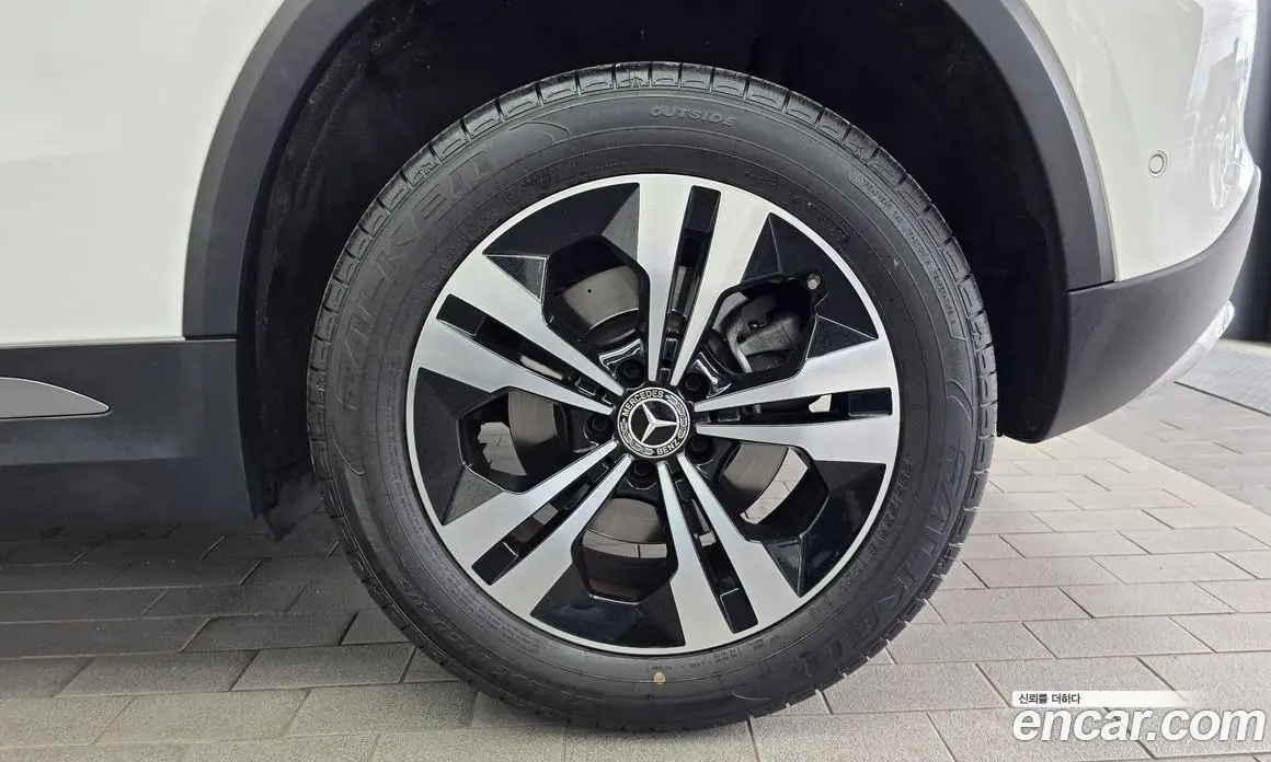 Mercedes-Benz GLA-Class 2021 2.0 автомат (гидро), фото 7