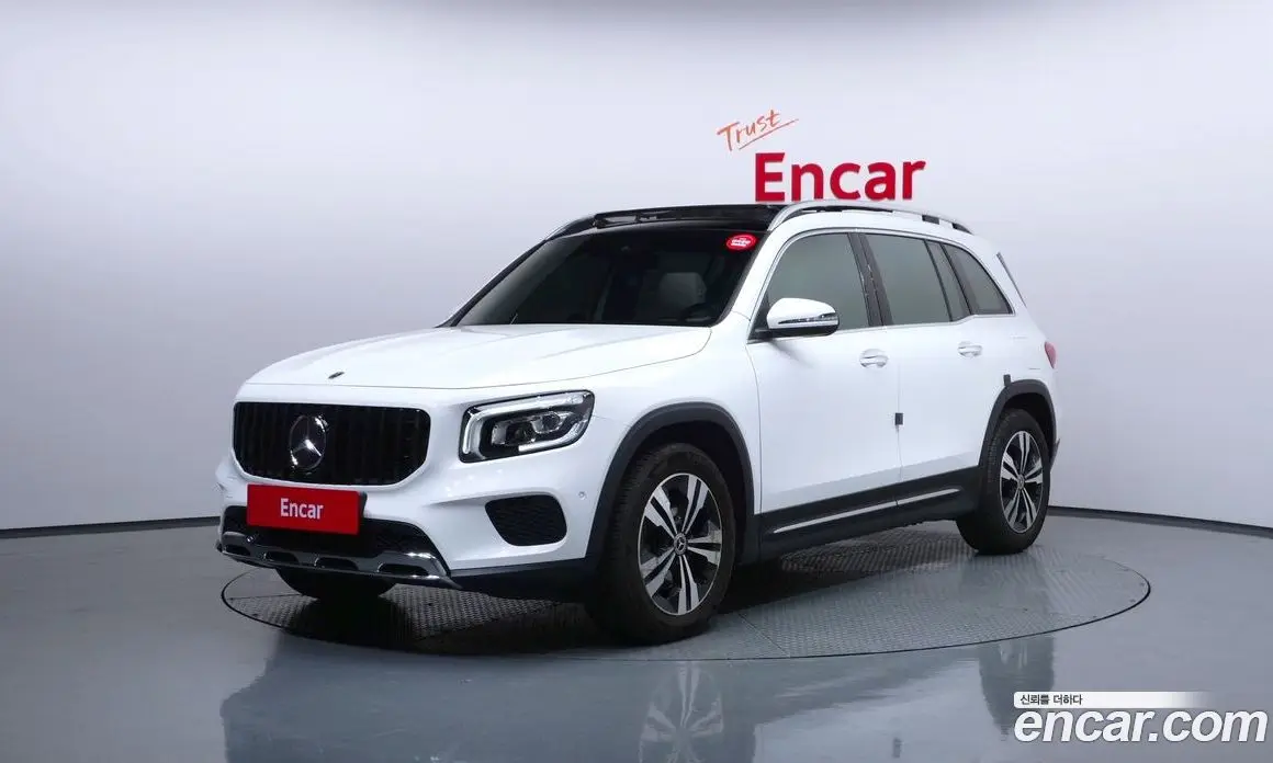 Mercedes-Benz GLB-Class 2021 2.0 автомат (гидро), фото 1