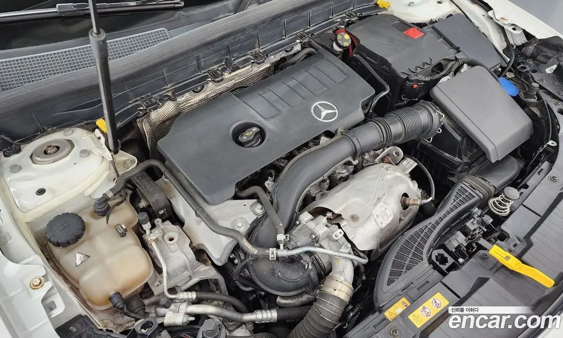 Mercedes-Benz GLB-Class 2021 2.0 автомат (гидро), фото 6