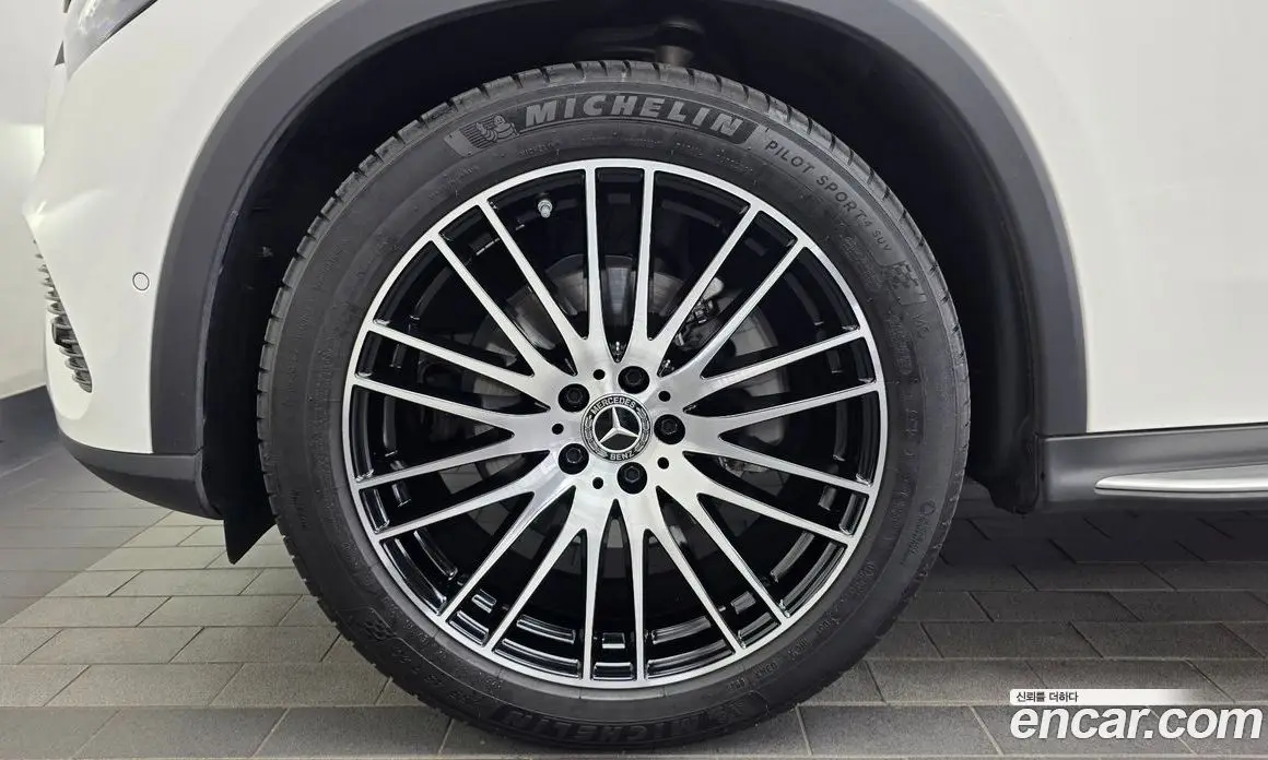 Mercedes-Benz GLC-Class 2025 2.0 автомат (гидро), фото 4