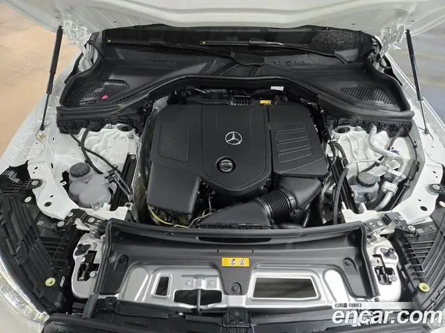Mercedes-Benz GLC-Class 2026 2.0 автомат (гидро), миниатюра 11