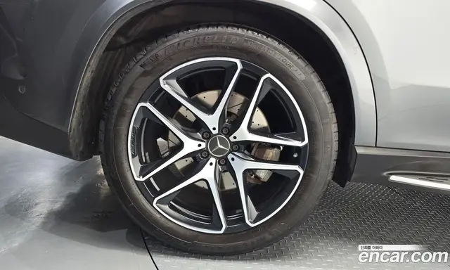 Mercedes-Benz GLE-Class 2023 3.0 автомат (гидро), миниатюра 5