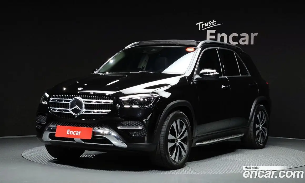 Mercedes-Benz GLE-Class 2025 2.0 автомат (гидро), фото 1
