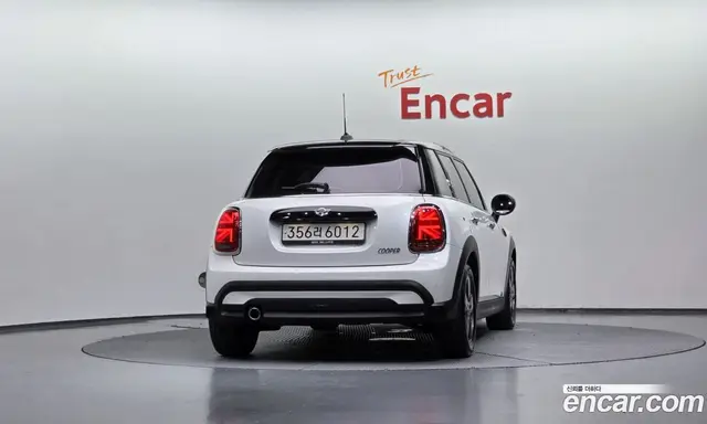 Mini Cooper 2023 1.5 автомат (гидро), миниатюра 4