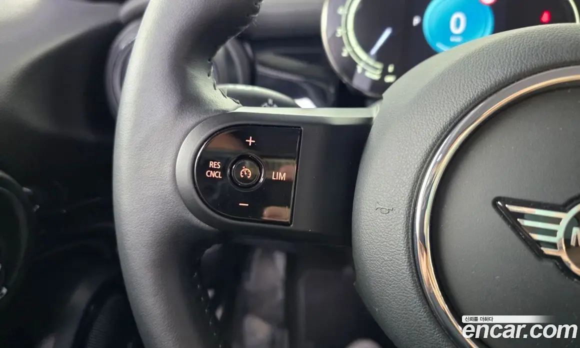 Mini Cooper 2023 1.5 автомат (гидро), фото 33