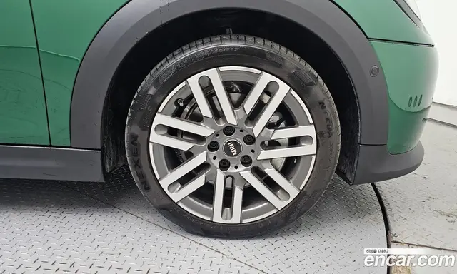 Mini Cooper 2025 2.0 автомат (гидро), миниатюра 7