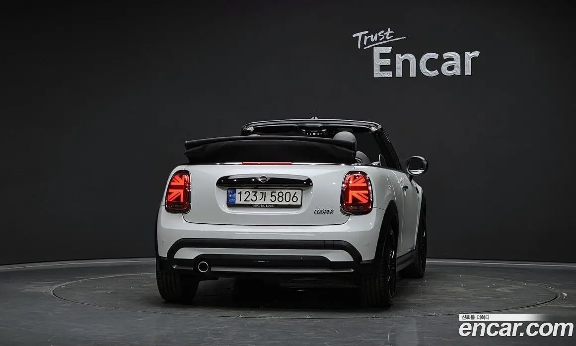 Mini Cooper Convertible 2024 1.5 автомат (гидро), фото 4