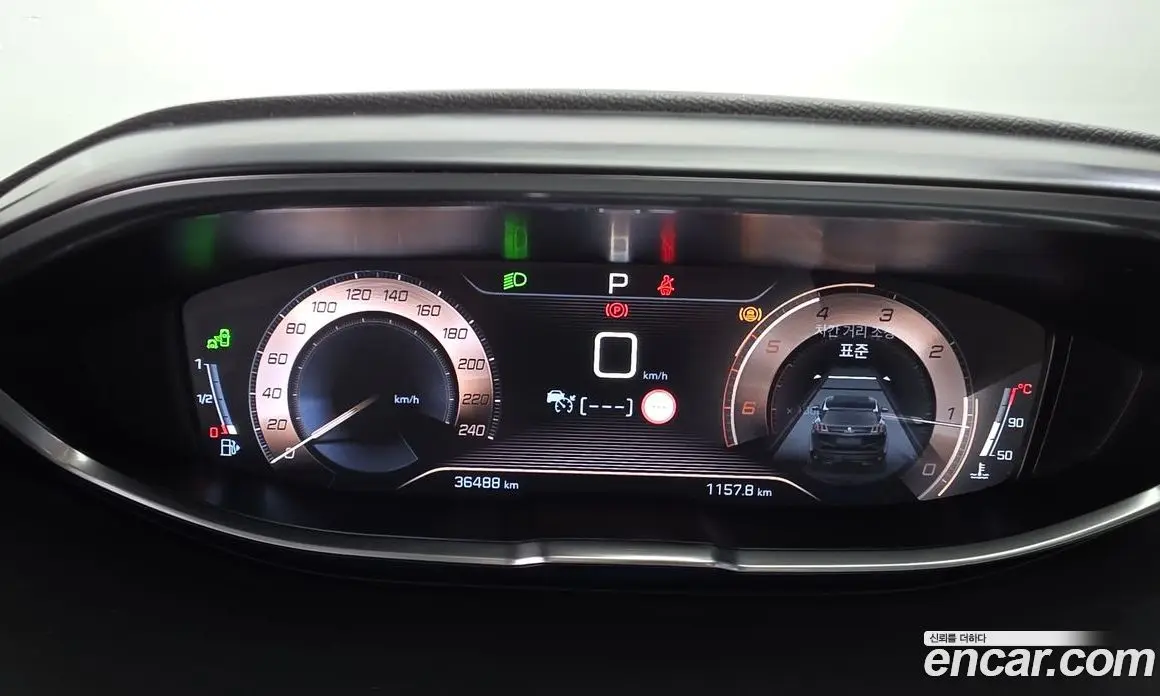 Peugeot 5008 2019 1.5 автомат (гидро), фото 11