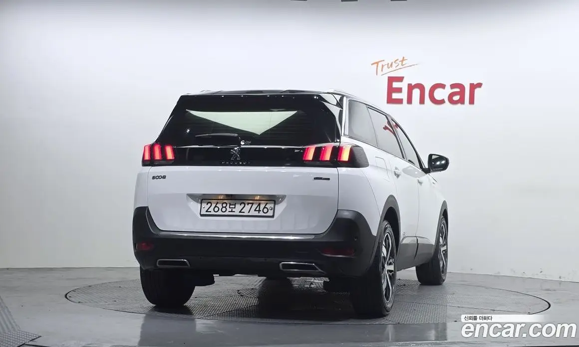Peugeot 5008 2019 1.5 автомат (гидро), фото 4