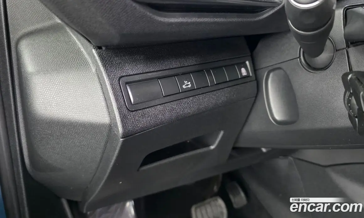 Peugeot 5008 2020 1.5 автомат (гидро), фото 17
